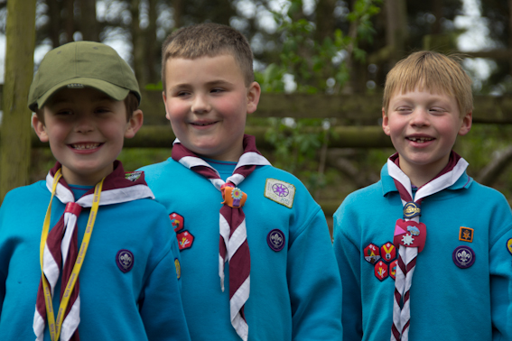 beaver scouts uniform sweatshirt